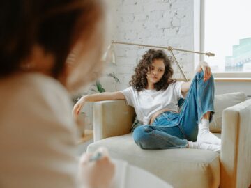 Najpowszechniejsze nurty psychoterapii – CBT, terapia psychodynamiczna i inne podejścia w pracy z psychologiem
