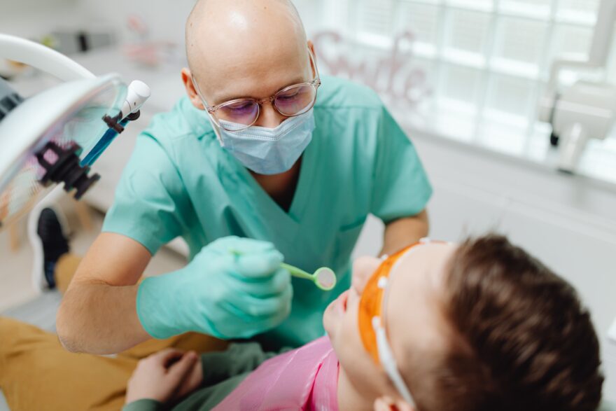 Plan leczenia stomatologicznego krok po kroku – co warto wiedzieć przed metamorfozą?